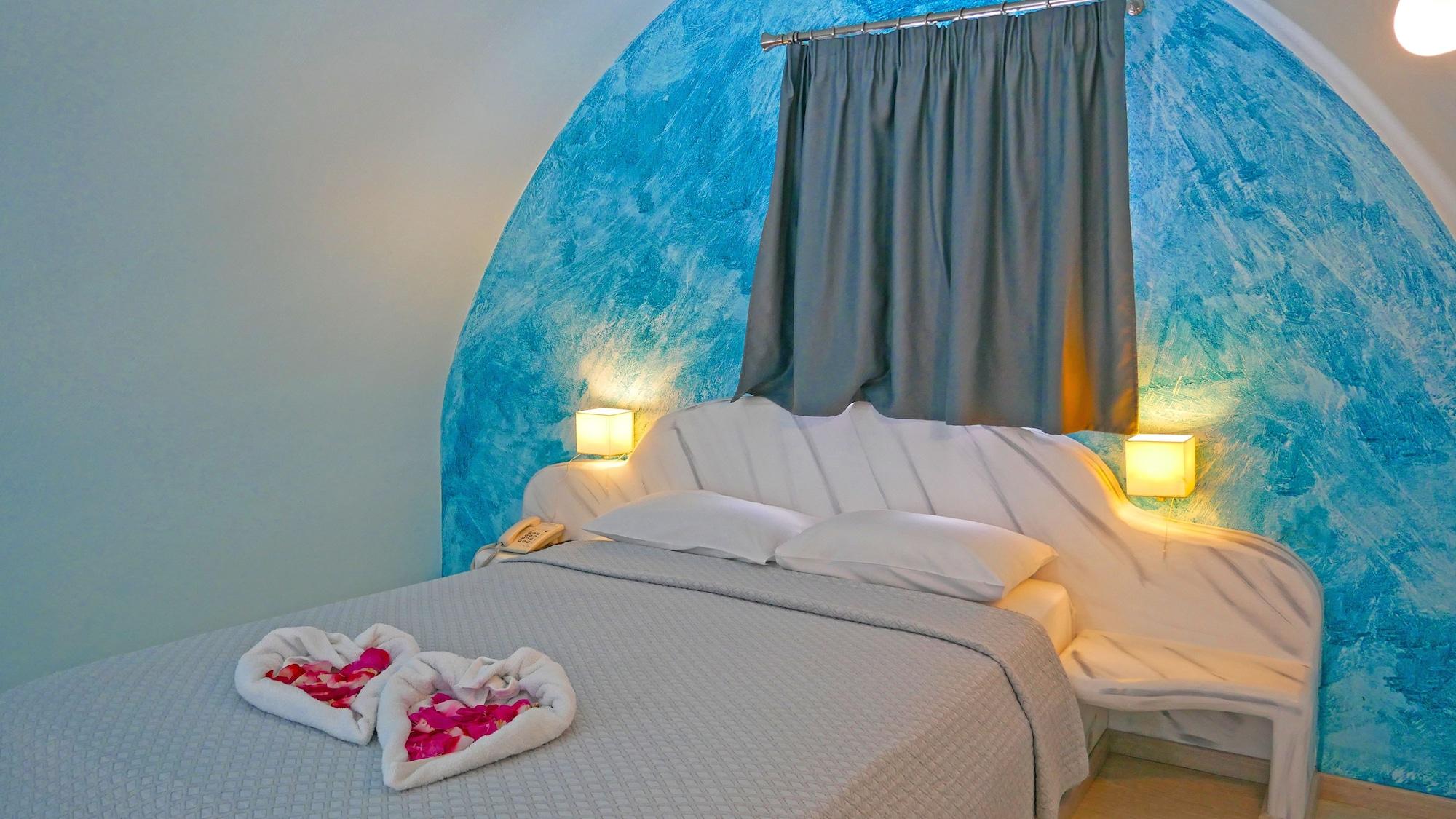 Nautilus Dome Hotell Fira  Exteriör bild
